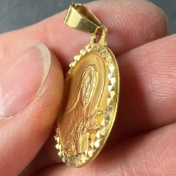 Best Pamono French 18 Karat Yellow Gold Saint Therese Charm Medal Pendant, 1950s