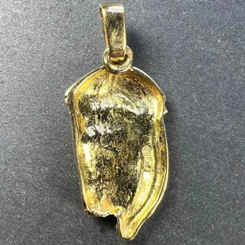 Pamono French 18 Karat Yellow Gold Jesus Christ Crown of Thorns Medal Pendant, 1970s