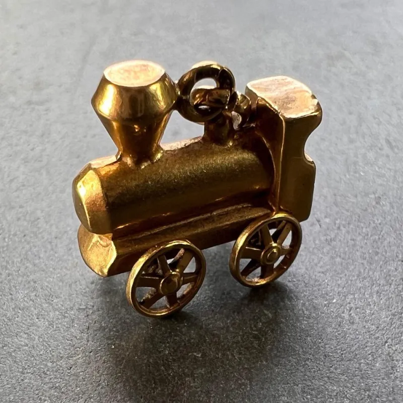 Online Pamono French 18 Karat Yellow Gold Mechanical Steam Train Engine Charm Pendant, 1950s