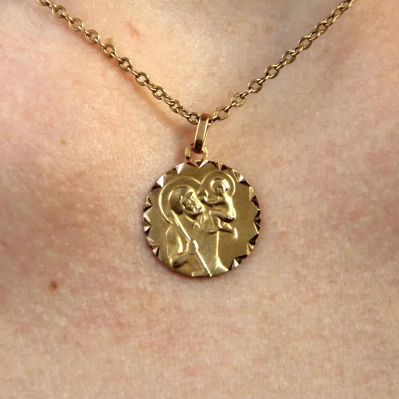 Pamono French 18 Karat Yellow Gold Saint Christopher Medal Pendant, 1960s> Necklaces