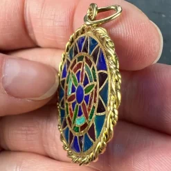 Pamono French 18 Karat Yellow Gold and Enamel Window Plique a Jour Pendant Medal, 1950s><noscript><img width=
