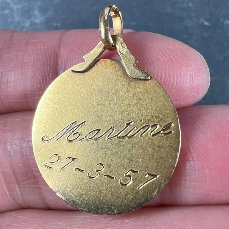 Hot Pamono French 18 Karat Yellow Gold Virgin Mary Charm Pendant Medal, 1950s