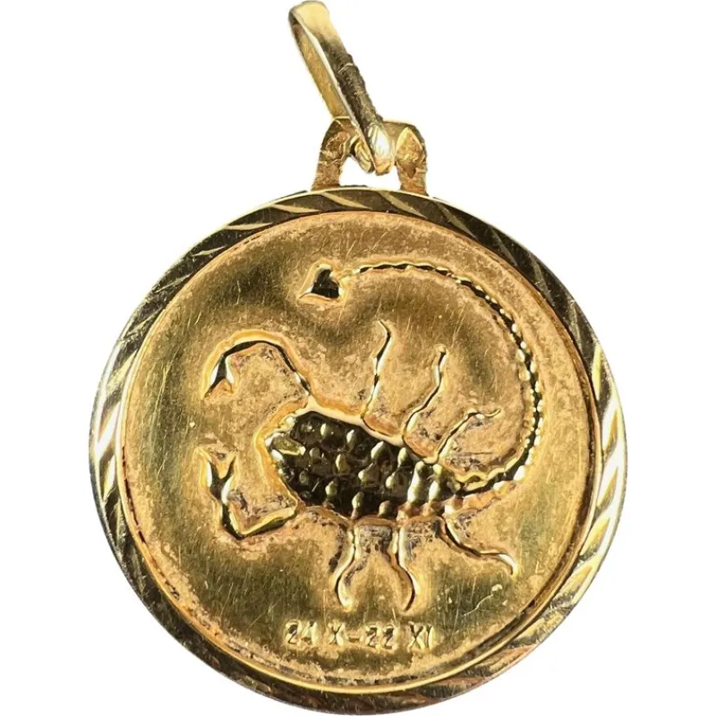 Pamono French 18 Karat Yellow Gold Scorpio Zodiac Charm Medal Pendant, 1950s> Necklaces