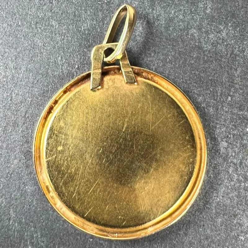 Pamono French 18 Karat Yellow Gold Scorpio Zodiac Charm Medal Pendant, 1950s> Necklaces