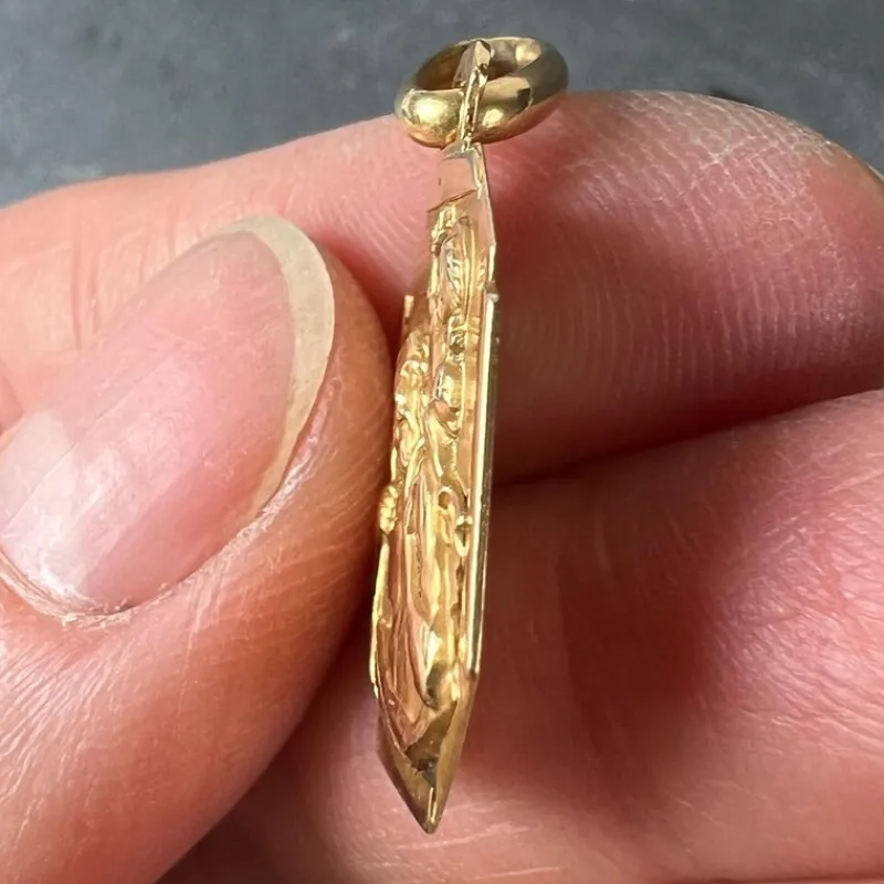 Pamono French 18 Karat Yellow Gold Saint Christopher Charm Pendant Medal by Grun, 1930s> Necklaces