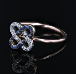 Pamono French Art Deco 18 Karat Rose Gold Staple Ring with Sapphires & Diamonds, 1920s><noscript><img width=