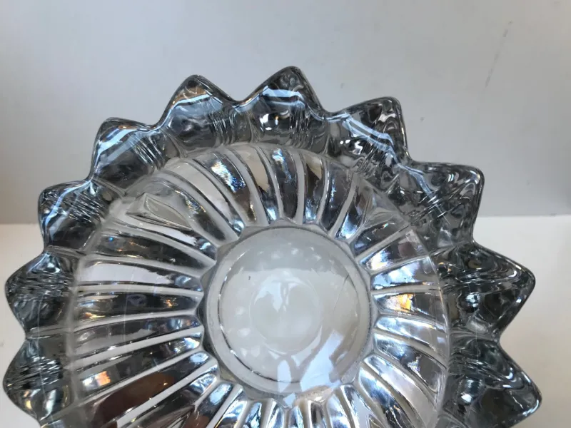 Pamono French Art Deco Glass Dish by Pierre D’avesn for Pierre D’avesn, 1940s> Serving Dishes