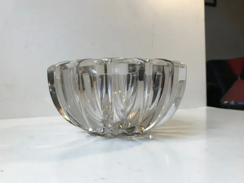 Pamono French Art Deco Glass Dish by Pierre D’avesn for Pierre D’avesn, 1940s> Serving Dishes