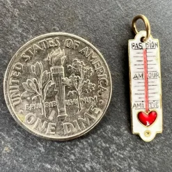 Pamono French Art Deco Love Thermometer 18k Yellow Gold Enamel Charm Pendant, 1890s><noscript><img width=