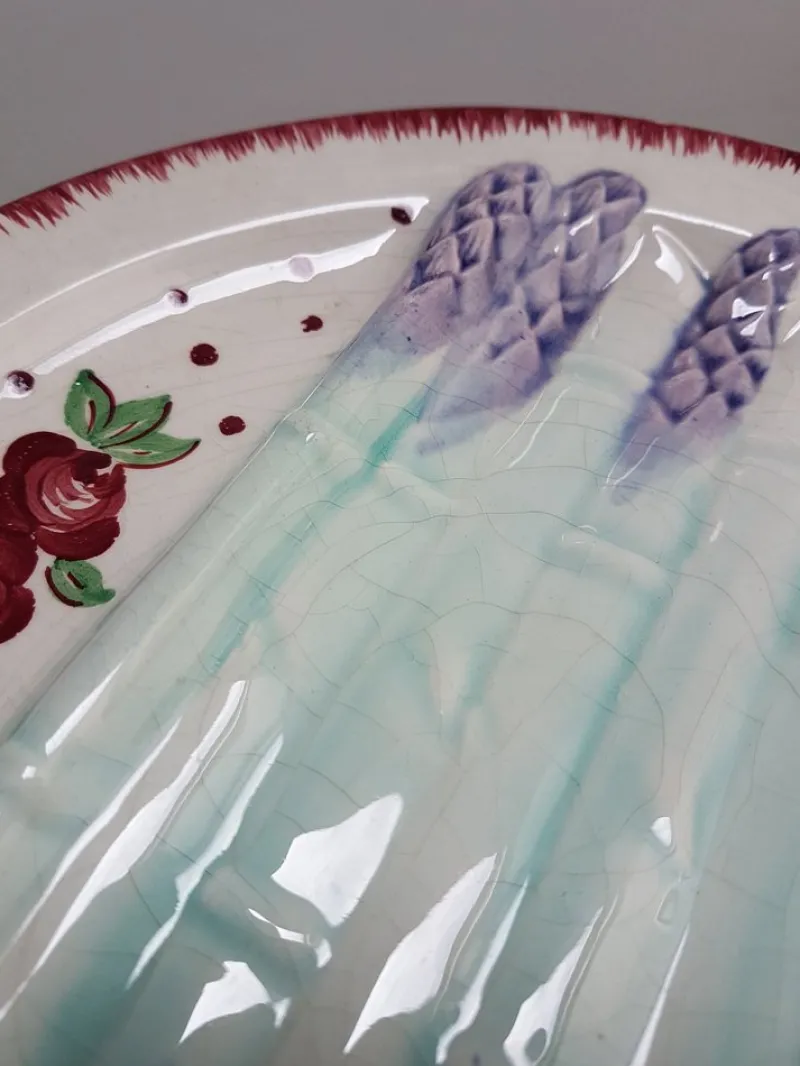 Pamono French Art Nouveau Hand-Painted Faience Asparagus Plate from Longchamp, 1890s> Dinner Plates & Bowls
