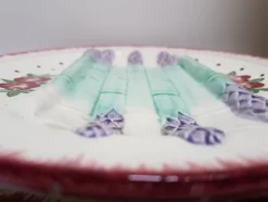 Pamono French Art Nouveau Hand-Painted Faience Asparagus Plate from Longchamp, 1890s><noscript><img width=