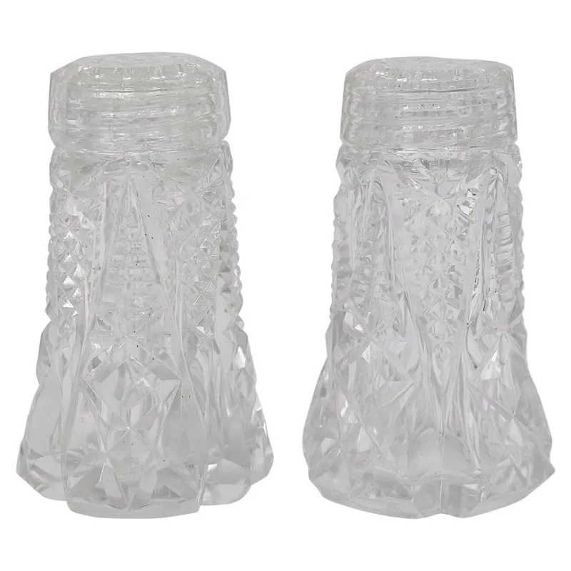 Clearance Pamono French Art Nouveau Salt and Pepper Shakers in Facetted Crystal Glass, 1920s, Set of 2
