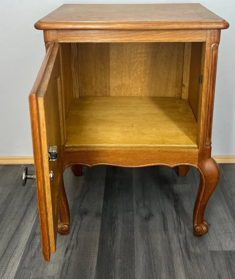 Pamono French Bedside Tables, Set of 2> Nightstands