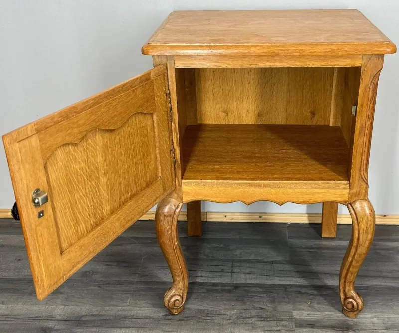 Pamono French Bedside Tables, Set of 2> Nightstands