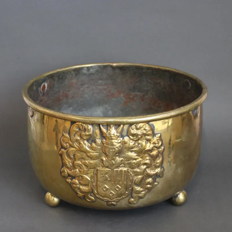 Pamono French Brass Cachepot, 1700s> Planters And Jardiniere