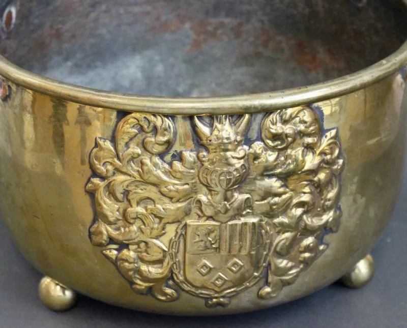 Pamono French Brass Cachepot, 1700s> Planters And Jardiniere