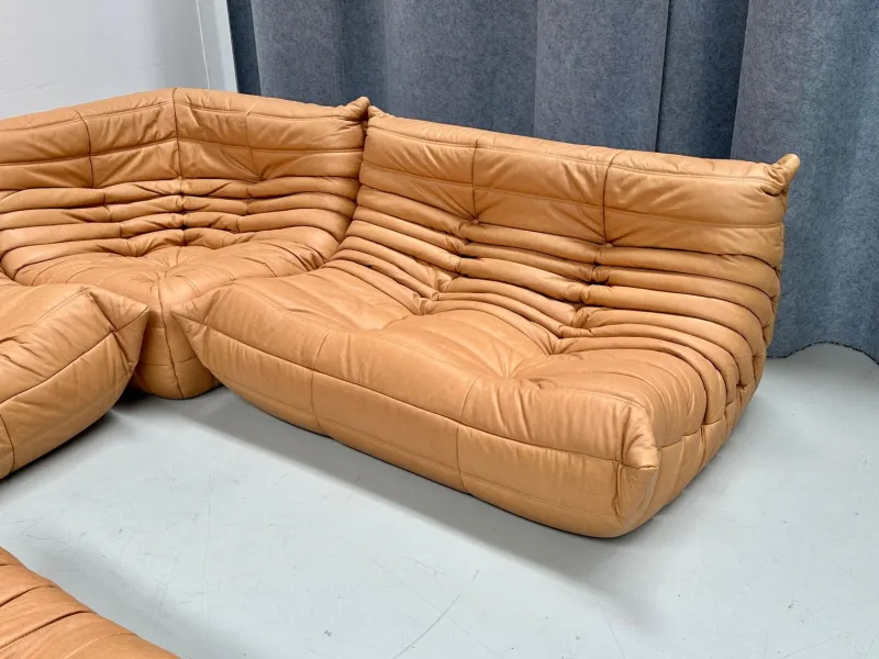Online Pamono French Camel Brown Leather Togo Living Room Set attributed to Michel Ducaroy for Ligne Roset, Set of 4