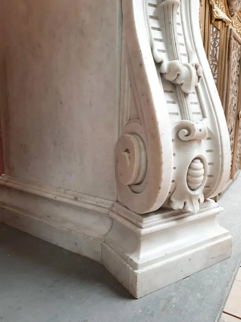 Pamono French Carved Marble Fireplace with Original Brass Insert, 1880> Fireplaces And Mantels