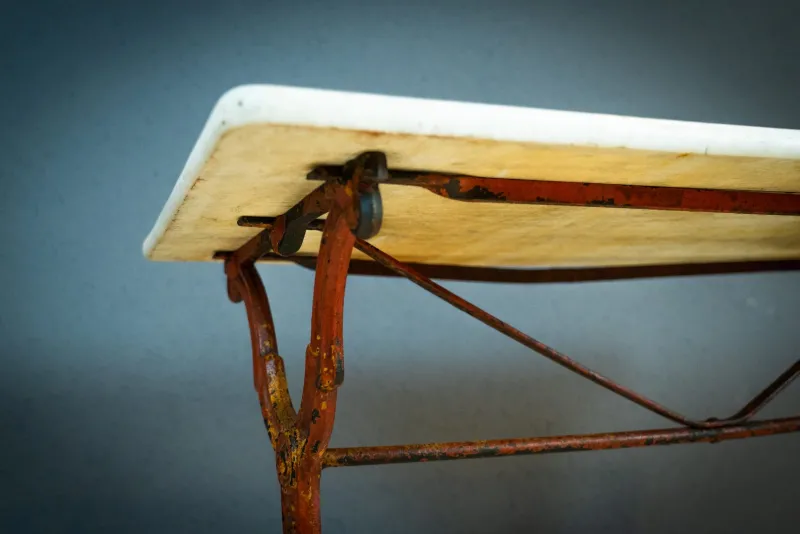 Pamono French Cast Iron and Marble Garden Table> Garden Tables