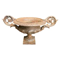Pamono French Cast Iron Campana Urn by Alfred Corneau, 1800s><noscript><img width=