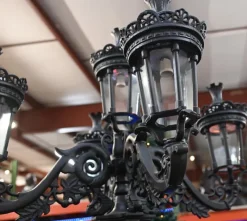 Outlet Pamono French Cast Iron Street Lamp with Lion