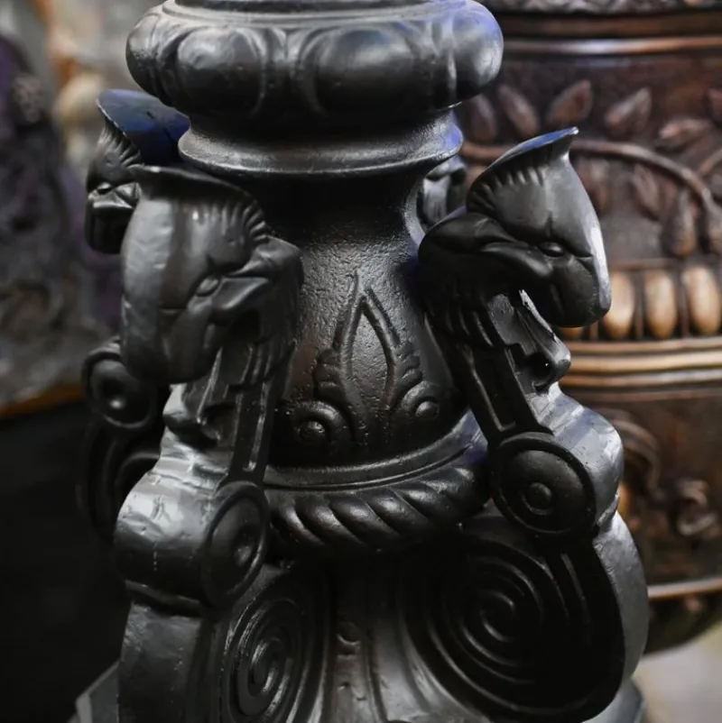 Outlet Pamono French Cast Iron Street Lamp with Lion