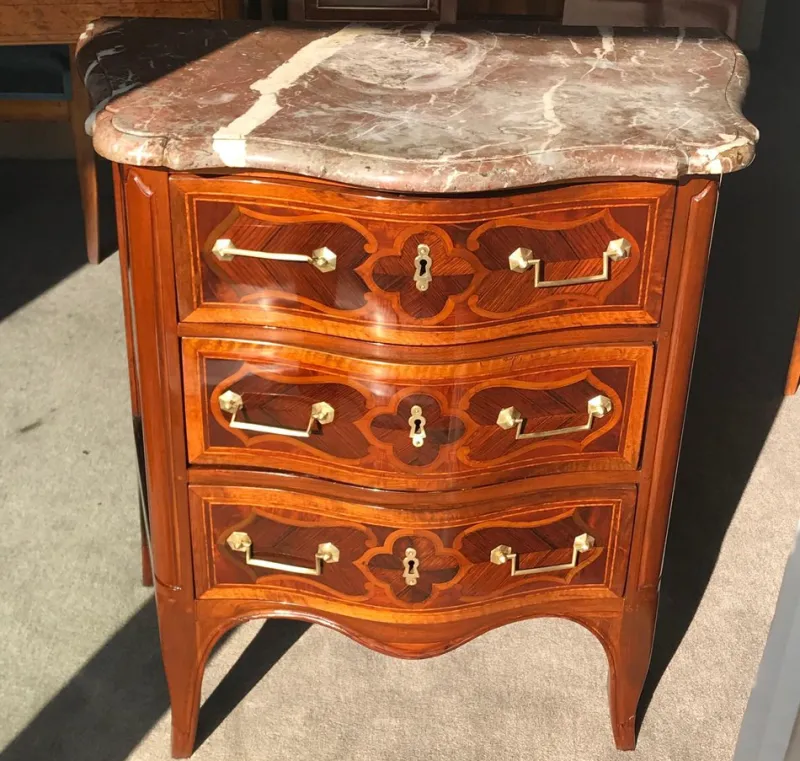 Pamono French Chest of Drawers, 18th Century> Dressers, Commodes & Chests