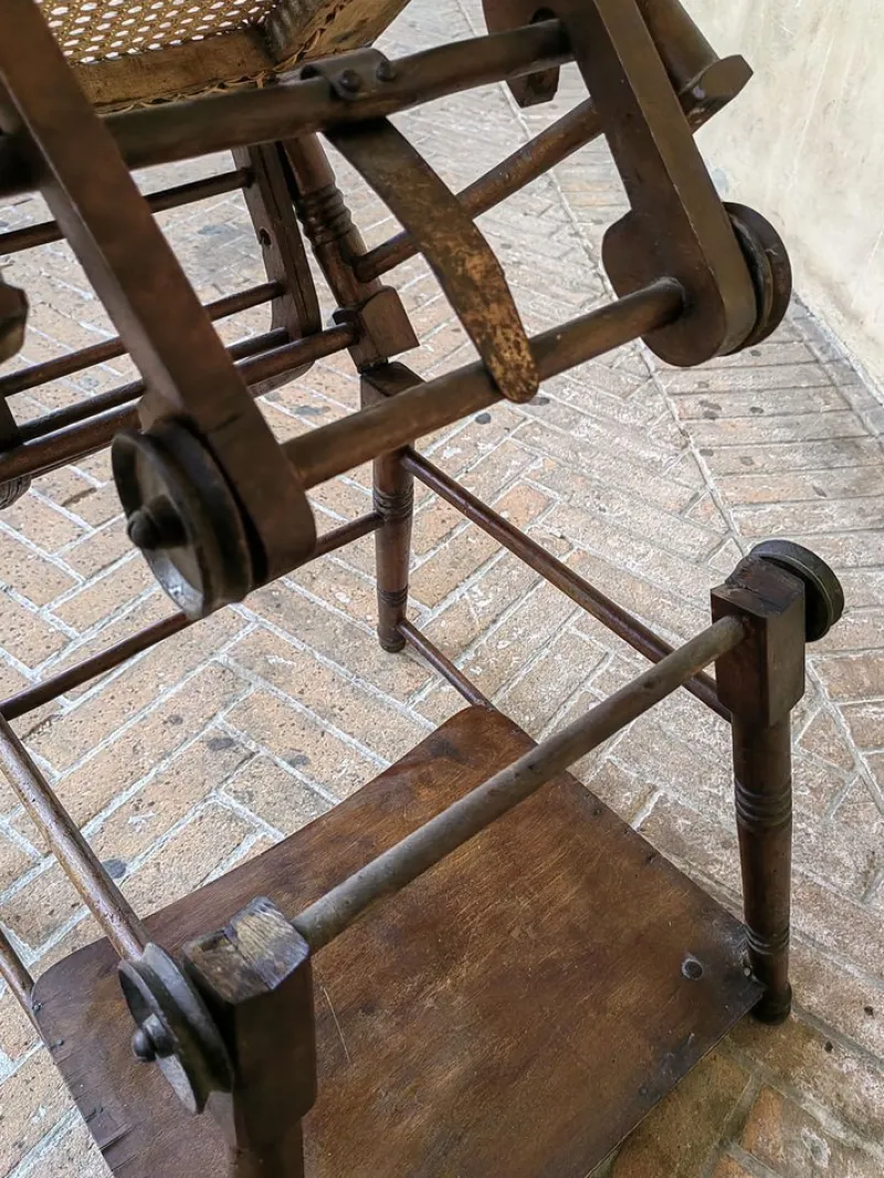 Pamono French Children's Chair in Walnut, Late 1800s> Children's Chairs