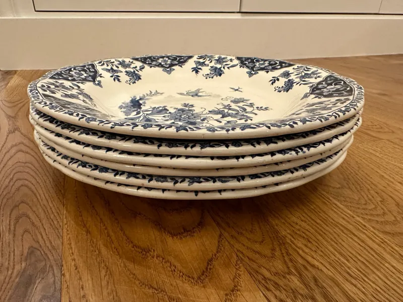 Pamono French Deep Plates with Blue Delft Decor from Gien, Set of 6> Dinner Plates & Bowls