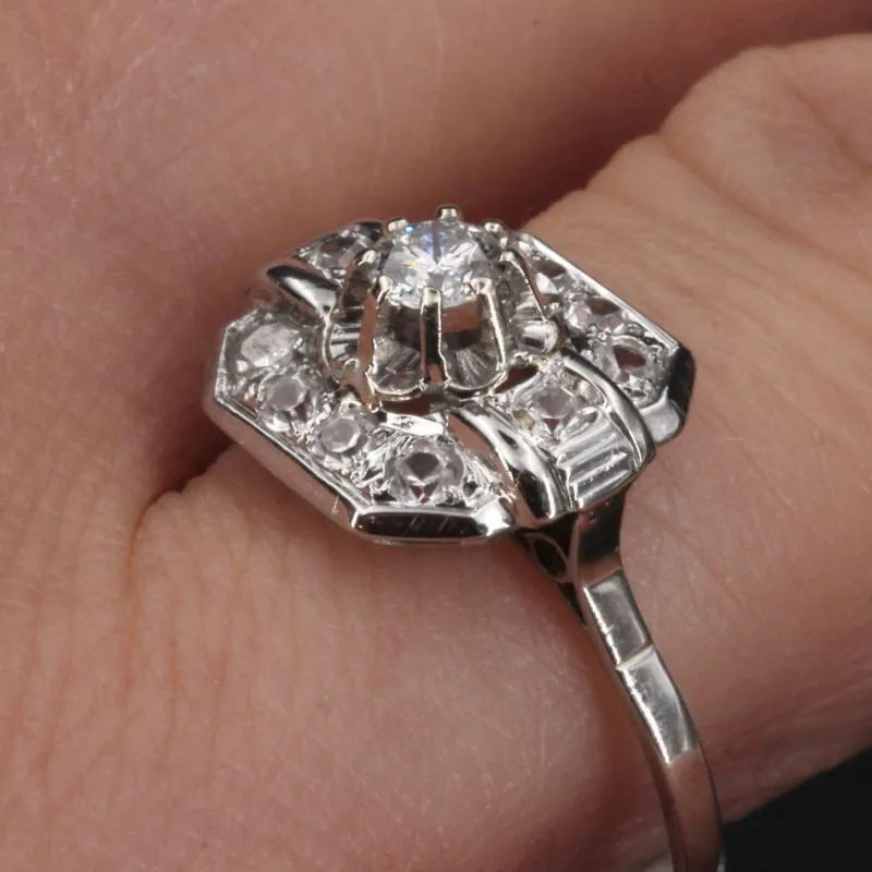 Online Pamono French Diamonds 18 Karat White Gold Art Deco Ring, 1930s