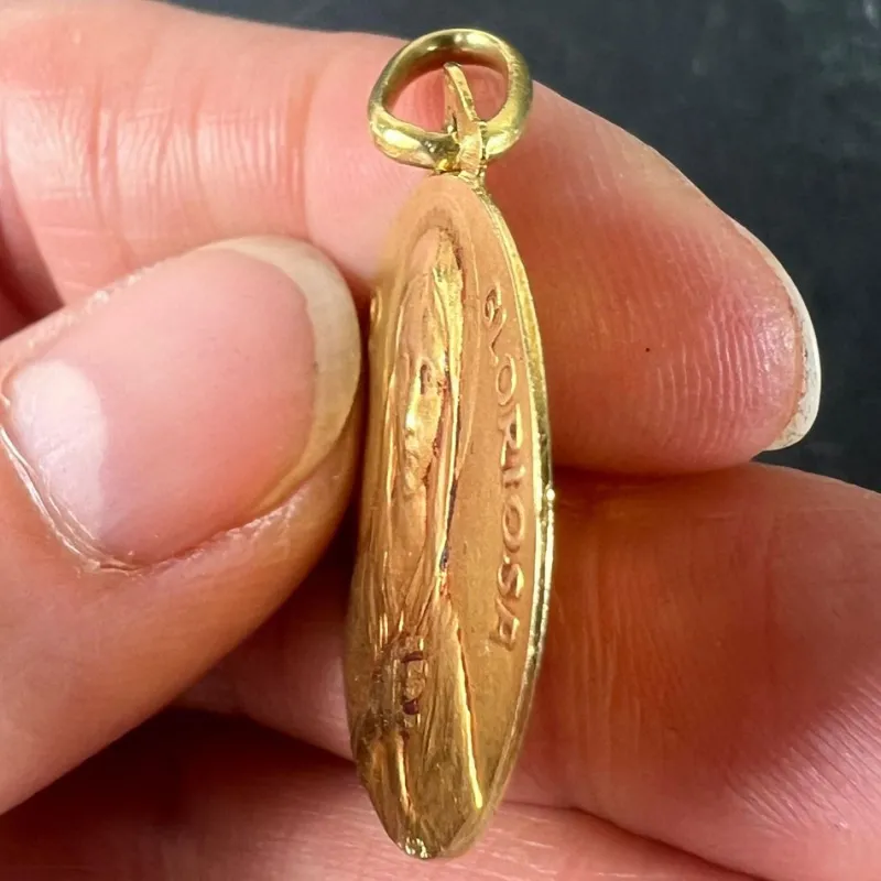 Pamono French Dropsy Virgo Gloriosa Virgin Mary Medal Pendant in18 Karat Yellow Gold, 1920s> Necklaces