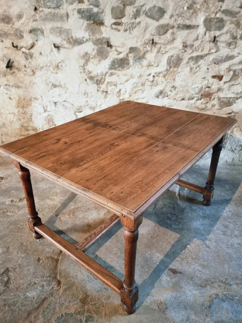 Pamono French Farmhouse Oak and Elm Dining Table with Turned Legs, 1920s> Dining Tables & Sets