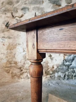 Pamono French Farmhouse Oak and Elm Dining Table with Turned Legs, 1920s><noscript><img width=