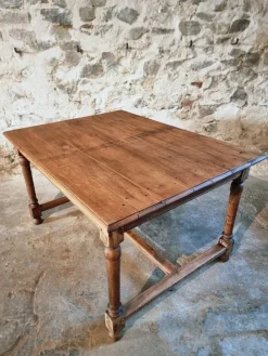 Pamono French Farmhouse Oak and Elm Dining Table with Turned Legs, 1920s><noscript><img width=