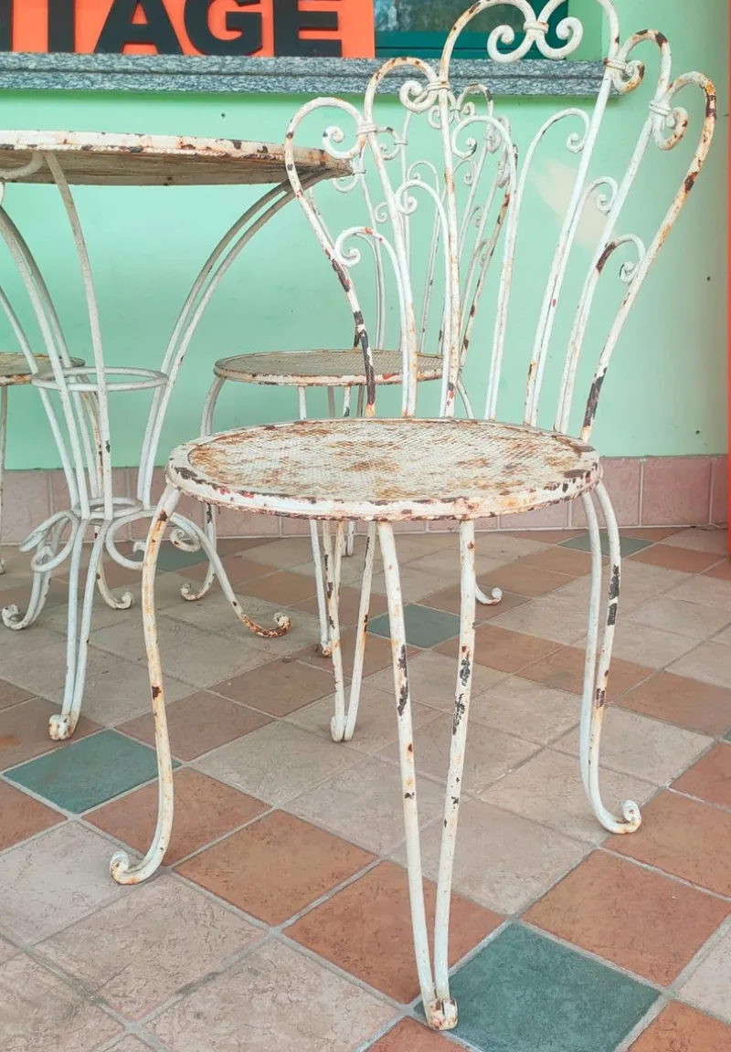 Pamono French Garden Table and Chairs in Iron, 1960s, Set of 5> Garden Tables