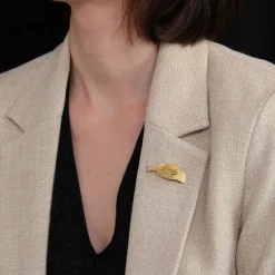 Pamono French Hat Brooch in 18 Karat Yellow Gold, 1960s><noscript><img width=