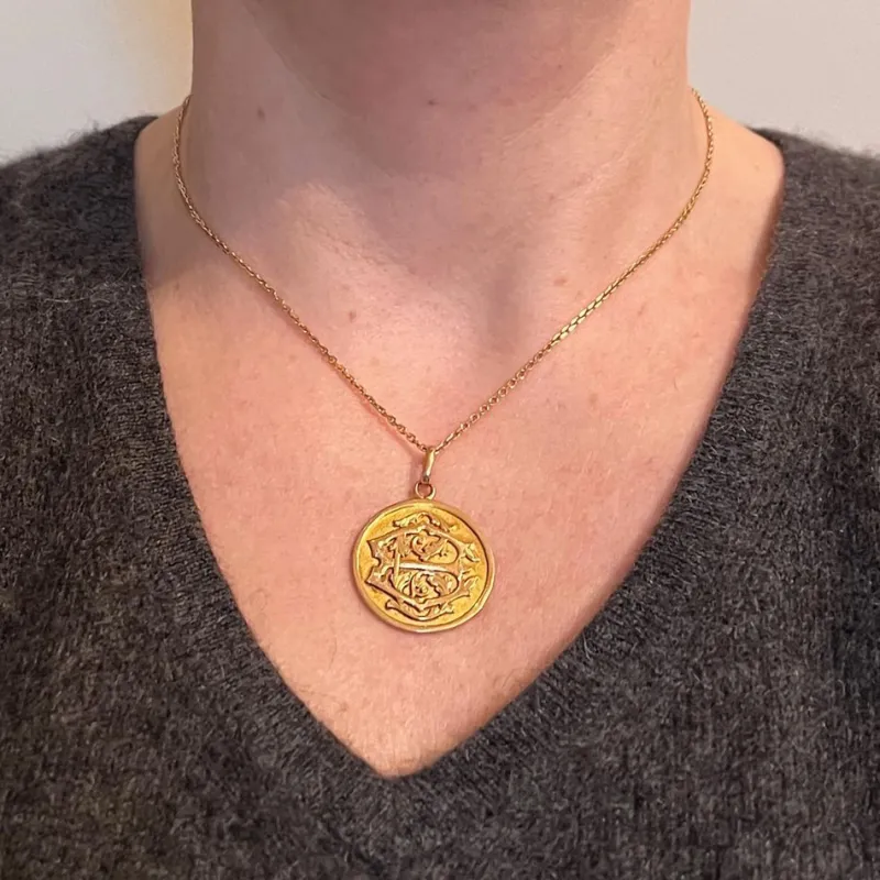 Pamono French 18k Rose Gold Ec or Ce Monogram Medal Pendant, 1890> Necklaces