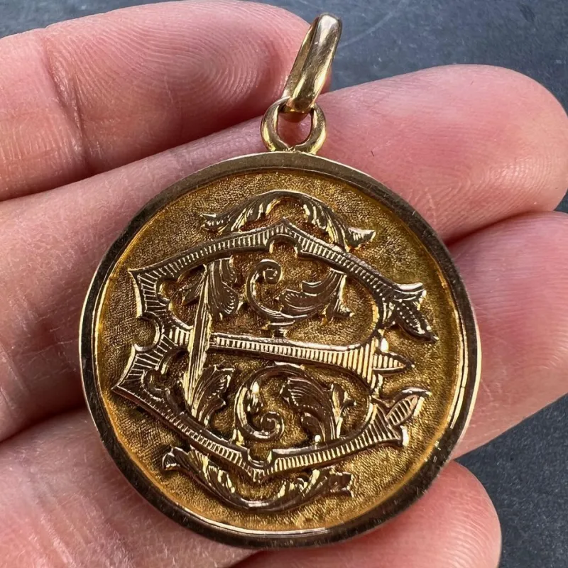 Pamono French 18k Rose Gold Ec or Ce Monogram Medal Pendant, 1890> Necklaces