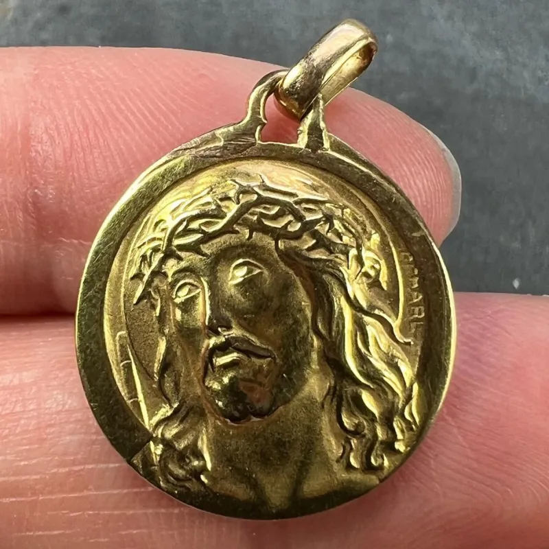 Pamono French 18k Yellow Gold Jesus Christ Crown of Thorns Medal Charm Pendant by Charl, 1950s> Necklaces
