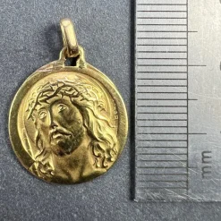 Pamono French 18k Yellow Gold Jesus Christ Crown of Thorns Medal Charm Pendant by Charl, 1950s><noscript><img width=
