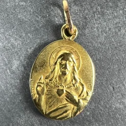 New Pamono French 18k Yellow Gold Medal Pendant, 1920s