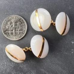 Pamono French 18k Yellow Gold White Agate Stripe Cufflinks, 1930s, Set of 2><noscript><img width=