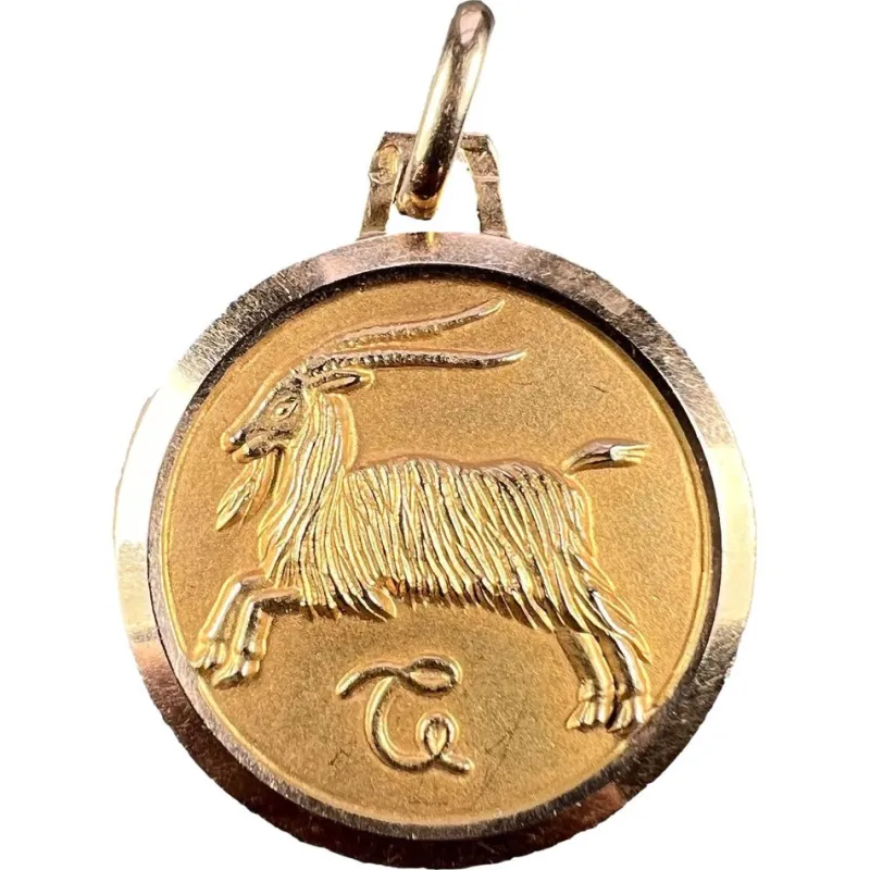 Online Pamono French 18k Yellow Gold Zodiac Capricorn Charm Pendant, 1970s