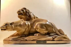 Sale Pamono French L'Affut Art Deco Sculpture of Lions by A. Martinez, Paris 1924