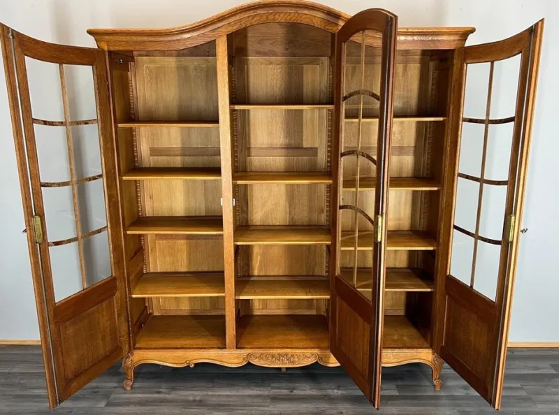 Pamono French Louis XIV Style Oak Display Bookcase> Cabinets & Wardrobes