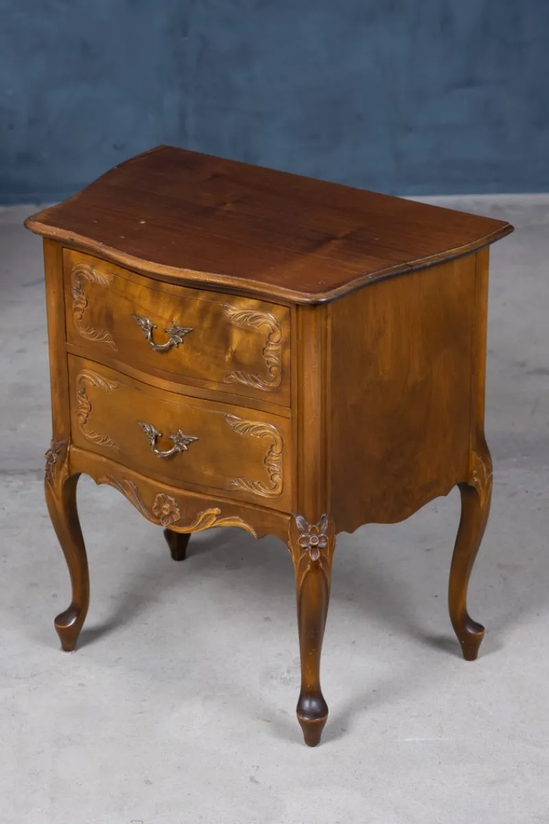 Discount Pamono French Louis XV Style Bedside Tables, 20th Century, Set of 2
