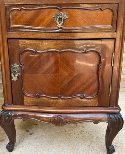 Pamono French Louis XV Style Walnut & Marquetry Bedside Tables, Set of 2><noscript><img width=