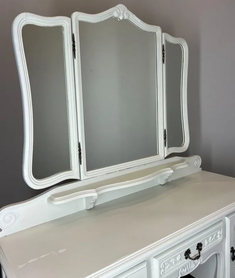 Pamono French Louis XVI Style Carved Dressing Table> Dressing Tables