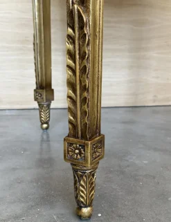 Sale Pamono French Louis XVI Style Oval Giltwood Carved Center Table, 1890s