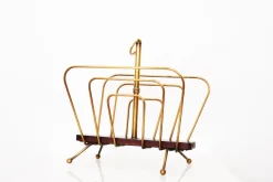 Pamono French Magazine Rack in Brass and Wood attributed to Jacques Adnet, 20th Century> Magazine Racks